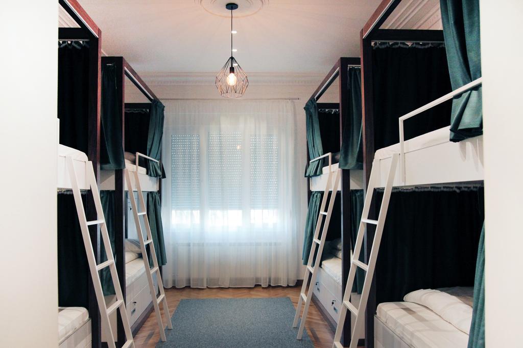 Hostel Karavan Inn Белград Номер фото